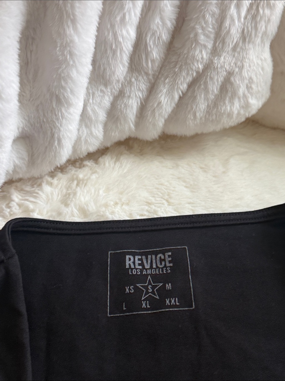 Revice Bailey Long sleeve crop top black - Picture 6 of 6